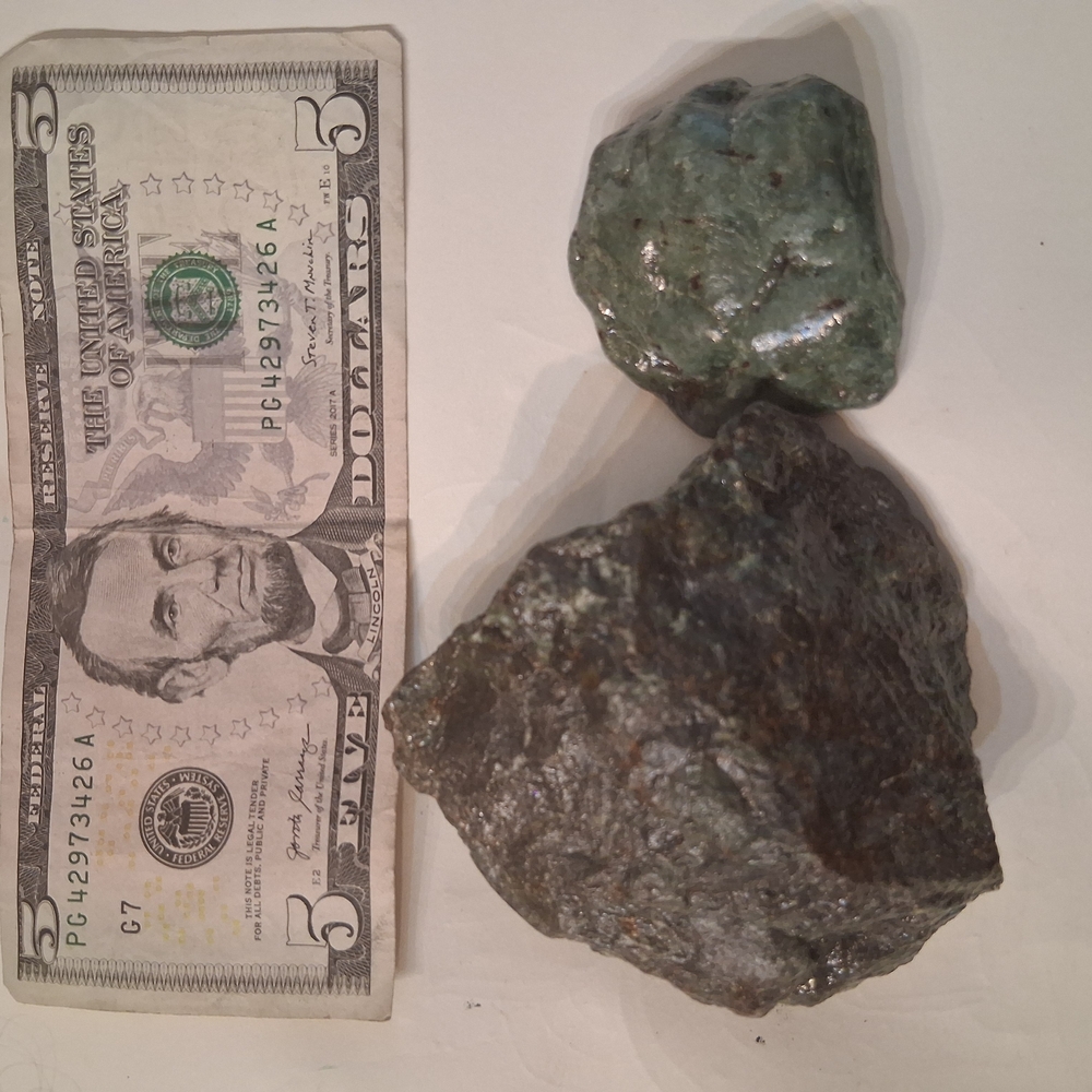 Jade - Picture 2 of 4